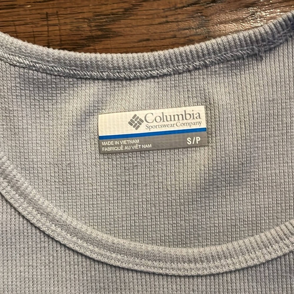 Columbia Women’s Ribbed Tank Top - Picture 2 of 5